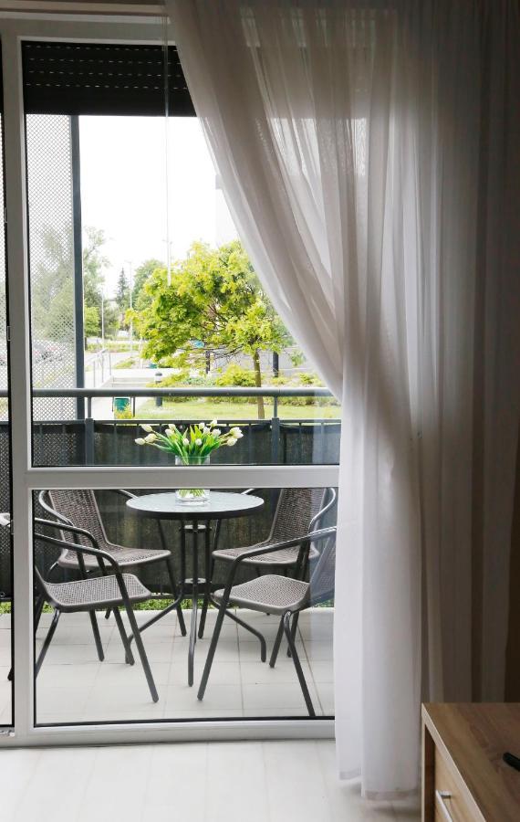 Apartament Teresa W Uniejowie Екстериор снимка